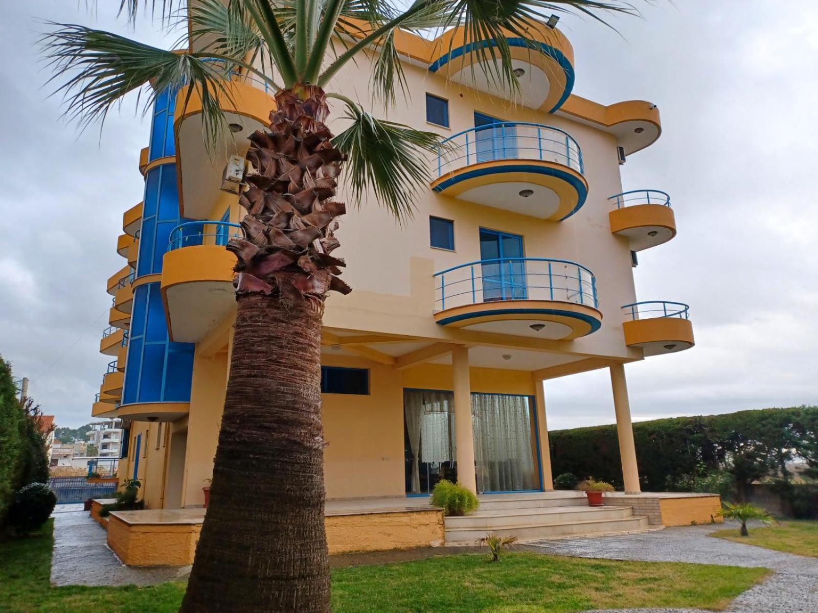 Eleart Aparthotel Golem  Luaran gambar